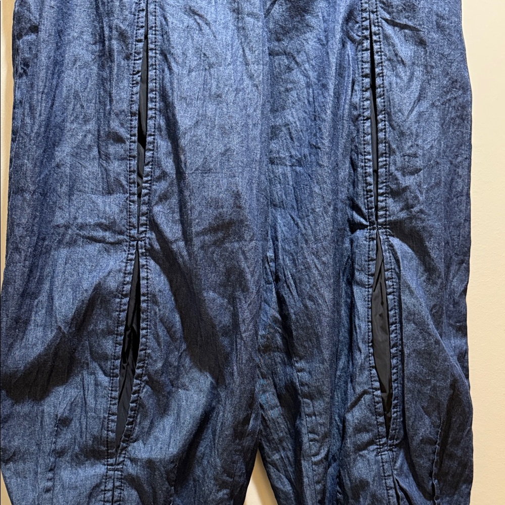 NWT OZAI N KU DENIM Cropped Pants Blue Denim Chambray Size L - Picture 7 of 9